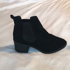 H&M booties!